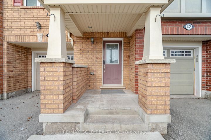 Photo 35 at 40 Memory Lane E, Northwest Brampton, Brampton