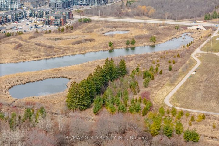 Photo 41 at 40 Memory Lane E, Northwest Brampton, Brampton