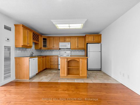 Photo 6 at 2313 - 633 Bay Street, Bay Street Corridor, Toronto