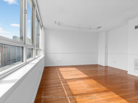 Photo 11 at 2313 - 633 Bay Street, Bay Street Corridor, Toronto