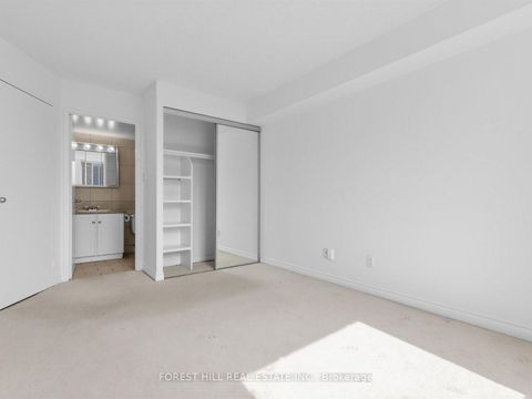 Photo 20 at 2313 - 633 Bay Street, Bay Street Corridor, Toronto