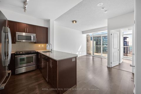 Photo 6 at 3009 - 125 Western Battery Road, Niagara, Toronto