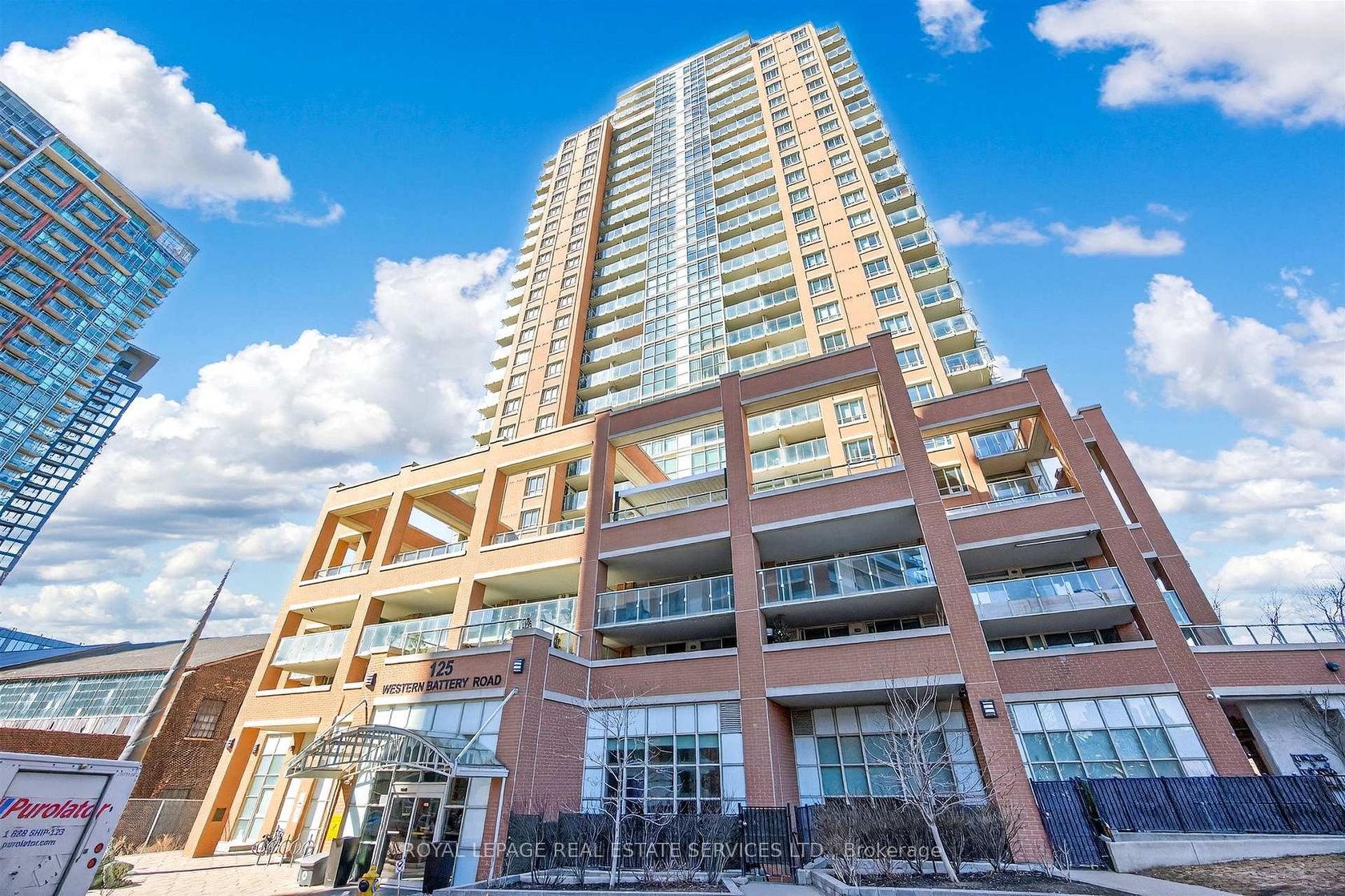 3009 - 125 Western Battery Road, Niagara, Toronto by Loree Meneguzzi Real Estate 3009 - 125 Western Battery Road, Niagara, Toronto