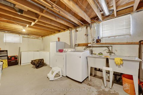 Photo 23 at 122 Septonne Avenue, London, Newmarket