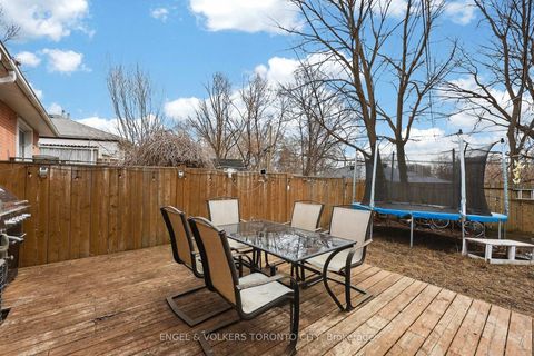 Photo 28 at 122 Septonne Avenue, London, Newmarket