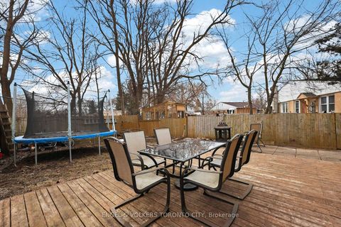 Photo 29 at 122 Septonne Avenue, London, Newmarket