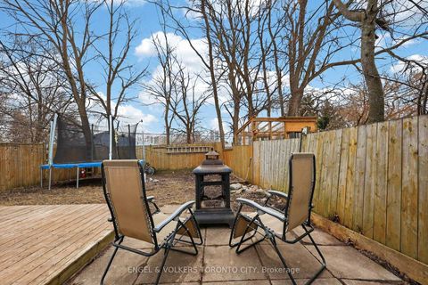 Photo 32 at 122 Septonne Avenue, London, Newmarket