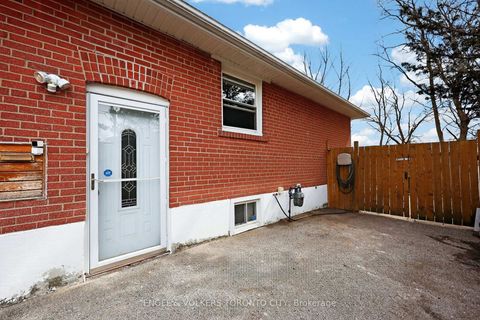 Photo 33 at 122 Septonne Avenue, London, Newmarket