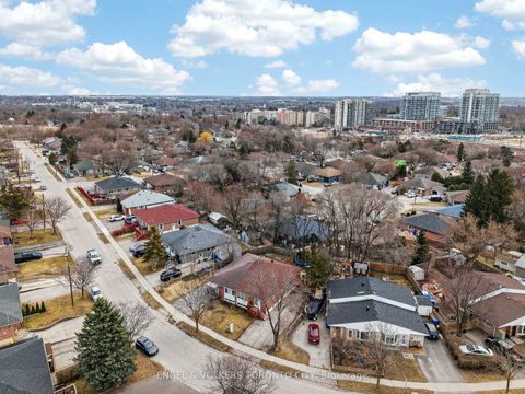 Photo 39 at 122 Septonne Avenue, London, Newmarket