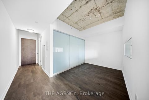 Photo 5 at 508 - 560 King Street W, Waterfront Communities C1, Toronto