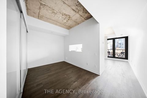 Photo 12 at 508 - 560 King Street W, Waterfront Communities C1, Toronto