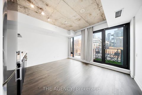 Photo 14 at 508 - 560 King Street W, Waterfront Communities C1, Toronto