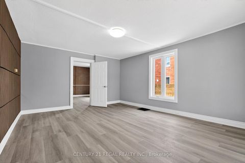 Photo 4 at 241 Mary Street N, O'Neill, Oshawa