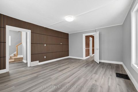 Photo 6 at 241 Mary Street N, O'Neill, Oshawa