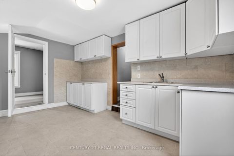 Photo 7 at 241 Mary Street N, O'Neill, Oshawa