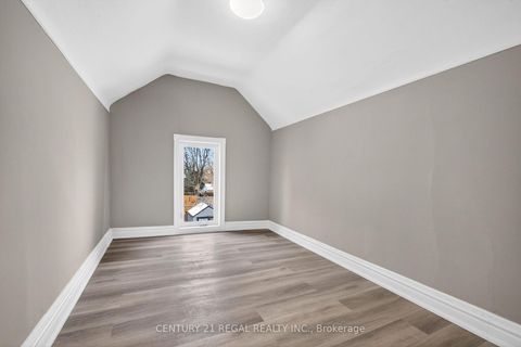 Photo 15 at 241 Mary Street N, O'Neill, Oshawa