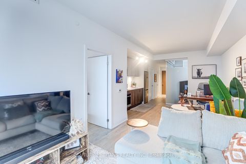 Photo 12 at 4010 - 1926 Lakeshore Boulevard, Swansea, Toronto