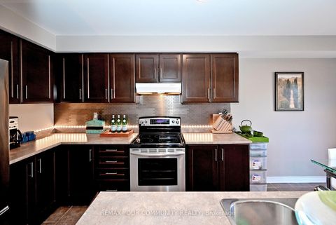 Photo 9 at 44 Stoyell Drive, Jefferson, Richmond Hill