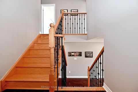 Photo 12 at 44 Stoyell Drive, Jefferson, Richmond Hill