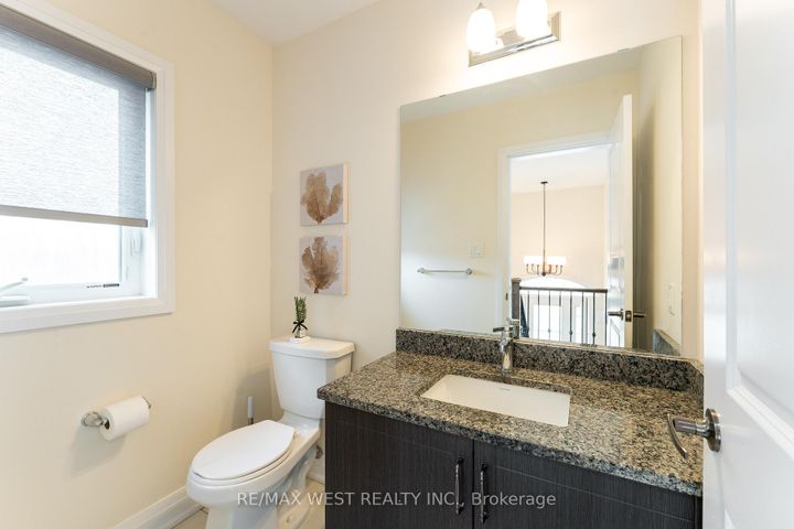 Photo 6 at 186 Bralorne Trail, Highbush, Pickering