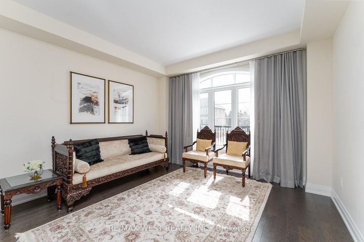 Photo 8 at 186 Bralorne Trail, Highbush, Pickering