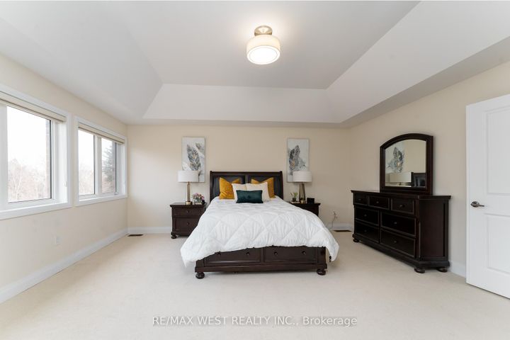 Photo 19 at 186 Bralorne Trail, Highbush, Pickering