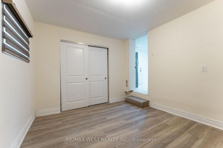 Photo 30 at 186 Bralorne Trail, Highbush, Pickering