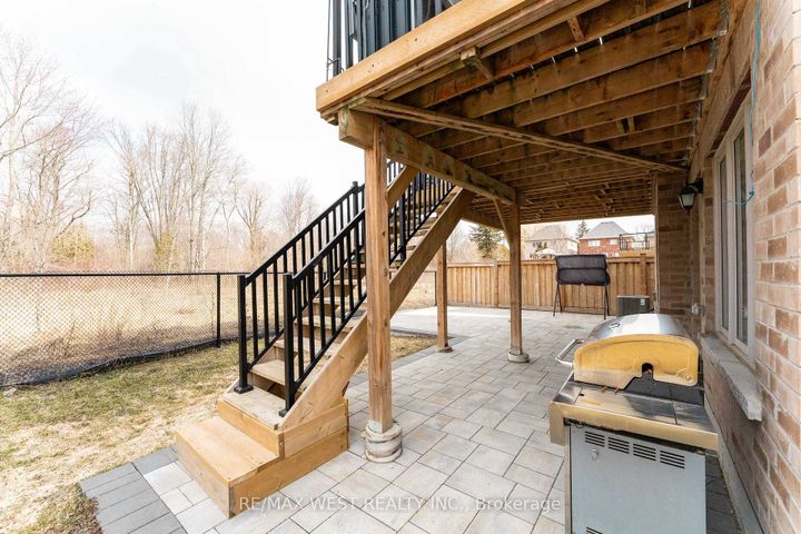 Photo 37 at 186 Bralorne Trail, Highbush, Pickering