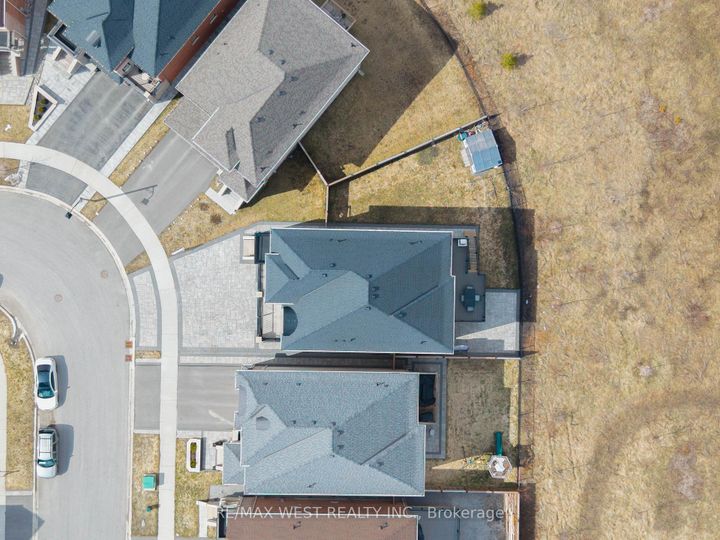 Photo 43 at 186 Bralorne Trail, Highbush, Pickering