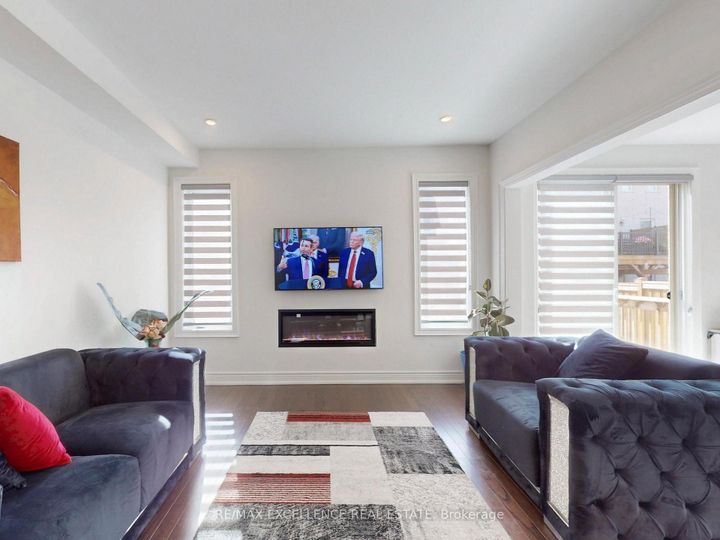 Photo 5 at 33 Tiger Crescent, Wellington North, Brampton