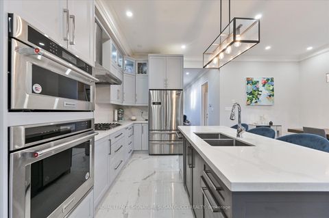 Photo 10 at 3 Holmstead Avenue, Parkview, Toronto