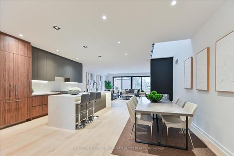 Photo 10 at 44 Doris Drive, Parkview, Toronto