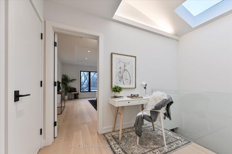 Photo 17 at 44 Doris Drive, Parkview, Toronto