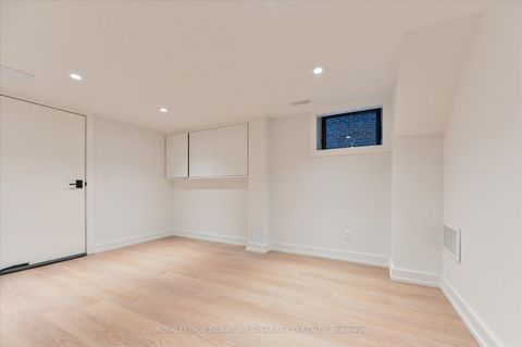 Photo 33 at 44 Doris Drive, Parkview, Toronto