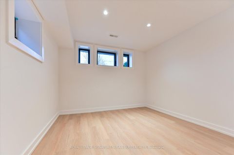 Photo 34 at 44 Doris Drive, Parkview, Toronto