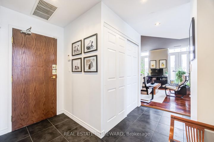 Photo 5 at 702 - 135 Maitland Street, Yonge Corridor, Toronto