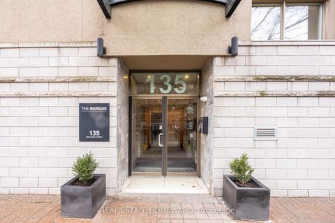 Photo 2 at 702 - 135 Maitland Street, Yonge Corridor, Toronto