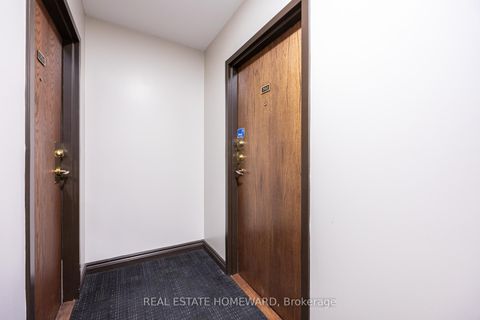 Photo 3 at 702 - 135 Maitland Street, Yonge Corridor, Toronto