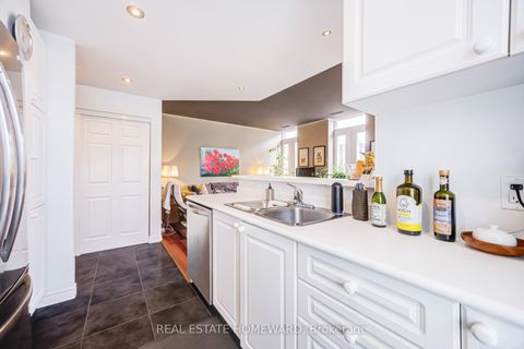 Photo 11 at 702 - 135 Maitland Street, Yonge Corridor, Toronto