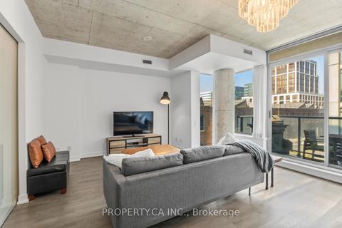 Photo 0 at 623 - 560 King Street W, Waterfront Communities C1, Toronto