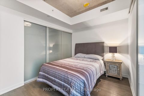 Photo 8 at 623 - 560 King Street W, Waterfront Communities C1, Toronto