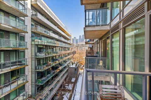 Photo 14 at 623 - 560 King Street W, Waterfront Communities C1, Toronto