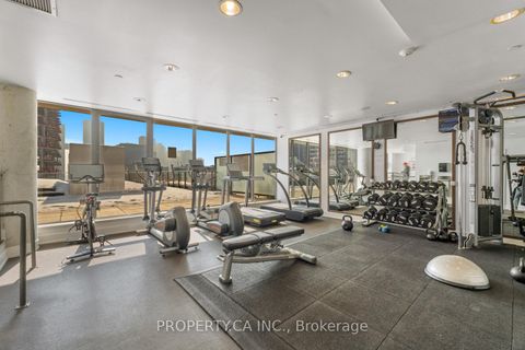 Photo 15 at 623 - 560 King Street W, Waterfront Communities C1, Toronto