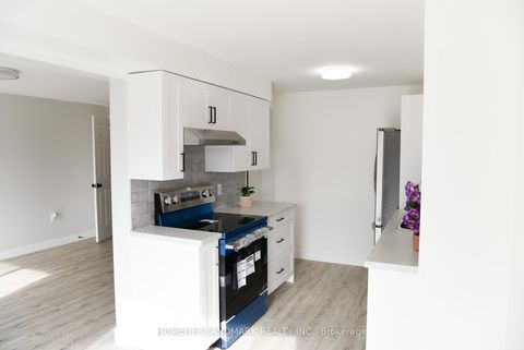 Photo 7 at 6 Silver Maple Crescent, Holly, Barrie