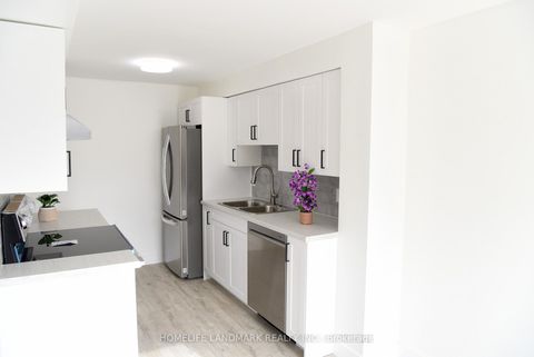 Photo 8 at 6 Silver Maple Crescent, Holly, Barrie