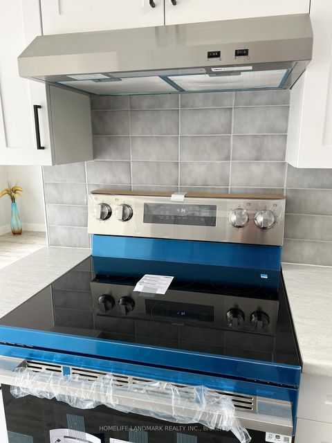 Photo 11 at 6 Silver Maple Crescent, Holly, Barrie