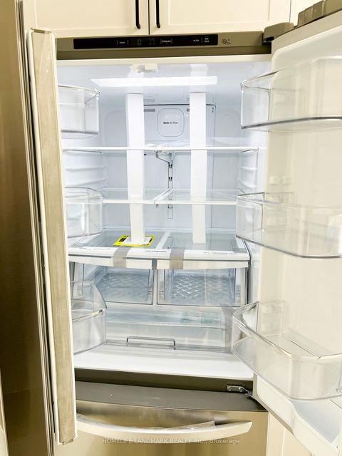 Photo 12 at 6 Silver Maple Crescent, Holly, Barrie