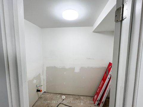 Photo 33 at 6 Silver Maple Crescent, Holly, Barrie