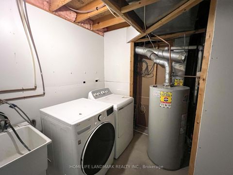 Photo 34 at 6 Silver Maple Crescent, Holly, Barrie