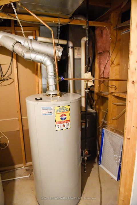 Photo 36 at 6 Silver Maple Crescent, Holly, Barrie